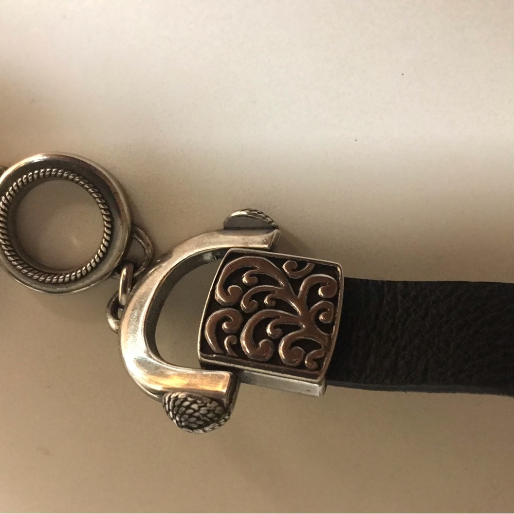 CHICOS BRAND GENUINE LEATHER LADIES BELT